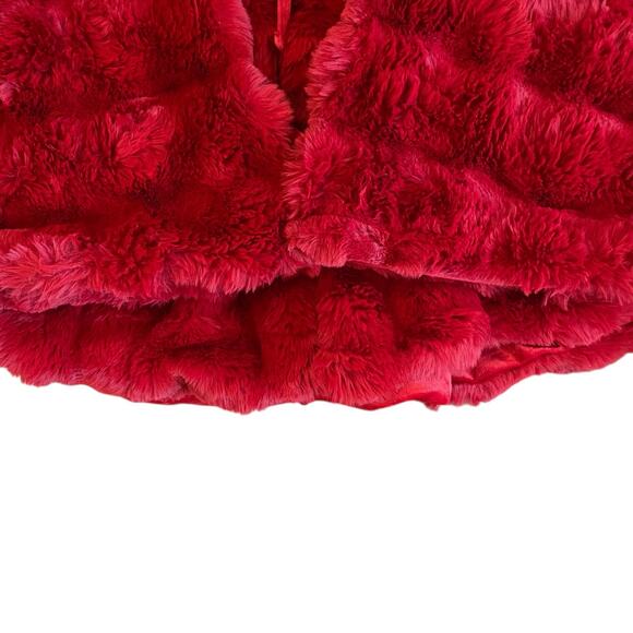 TAHARI Ruby Red Faux Fur Tree Skirt 60" Luxury Christmas Holiday NEW - Picture 7 of 10